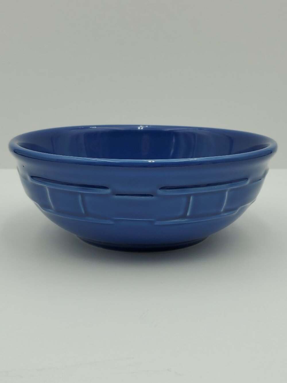 Longaberger Woven Traditions Cornflower Coupe Cereal Bowl Soup Bowl Serving Bowl